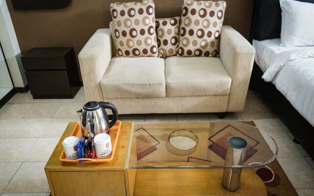 Apatel Green Park View Tower E 1219