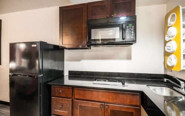 Motel 6 Houston, TX - Brookhollow