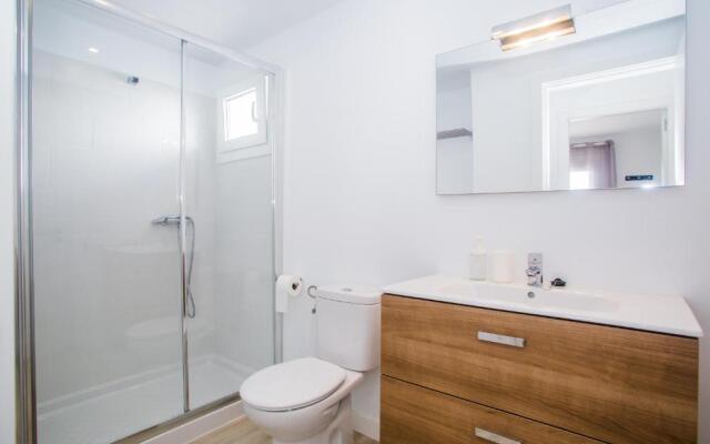 Flower Beach Suite 6