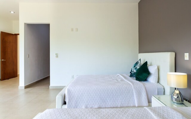 Casa Ave, Luxury & Resort Living