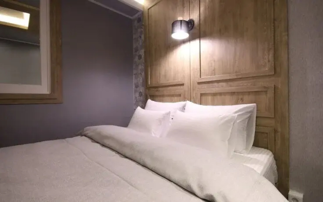 Gumi Indong Hotel Comma