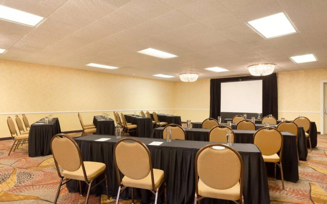 Embassy Suites by Hilton Arcadia Pasadena Area