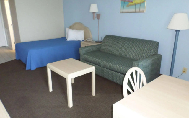 Tropical Seas Hotel