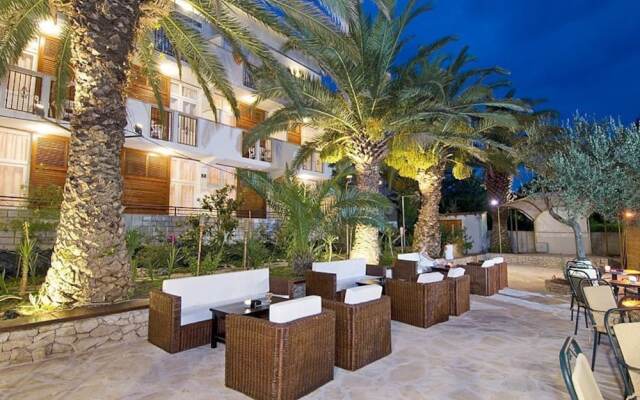 Rooms Adriatica Island Brač