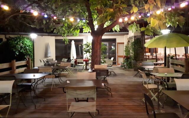 Hôtel Restaurant Le Mont Brouilly