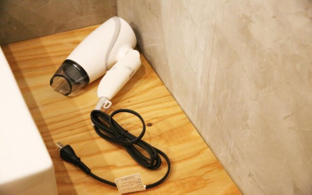 hostel&galleryGisgood