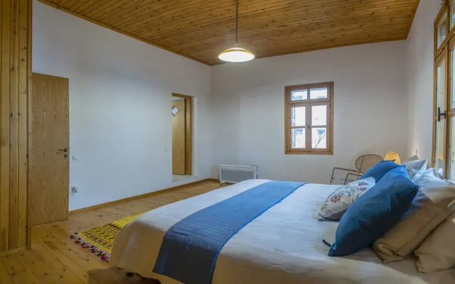 Luxury Maisonette, Big Yard