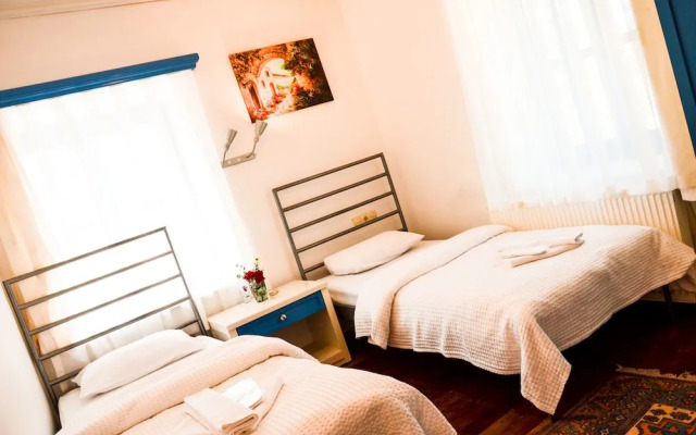 Adatepe Hostels