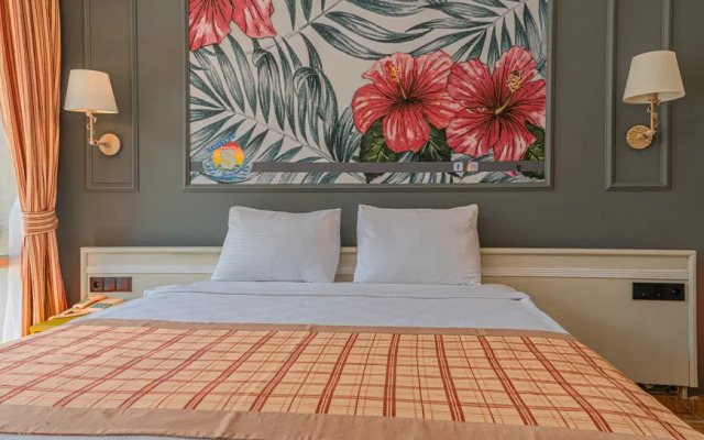 Senza Sunset Beach Hotel