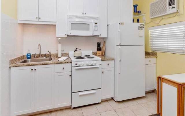 Sea Rocket 26 - Studio Condo