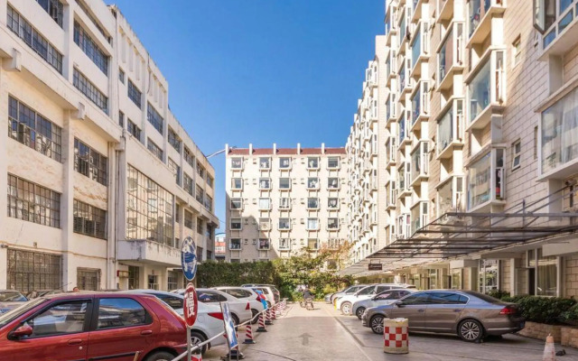 Lianhua Xiaozhu Apartment Hostel