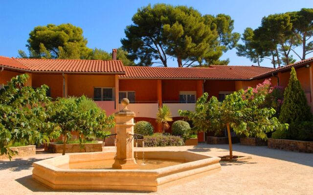 Azureva La Londe Les Maures