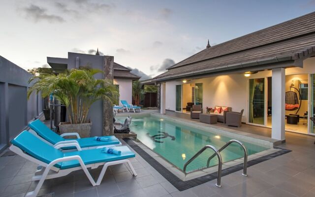 Modern Elegance 3BR Pool Villa Marine