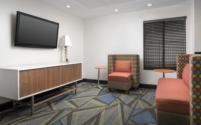 Holiday Inn Express Washington DC - BW Parkway by IHG