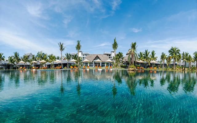 Bliss Hoi An Beach Resort & Wellness