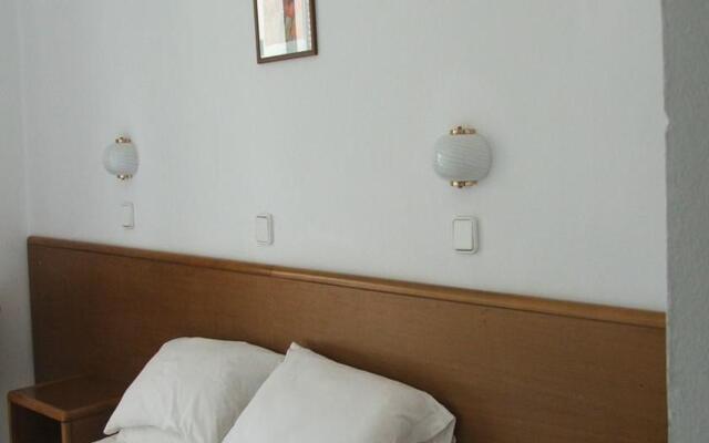 Irinna Hotel
