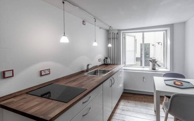 ★Apt. Centrum of CPH, 50M to Metro, w. Balcony!★