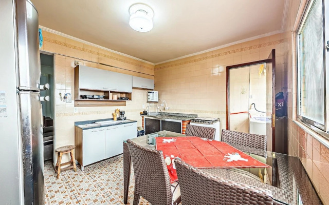 Agradável apartamento no Caiçara