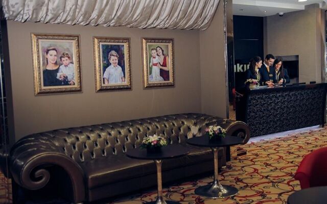 Kings Park Hotel