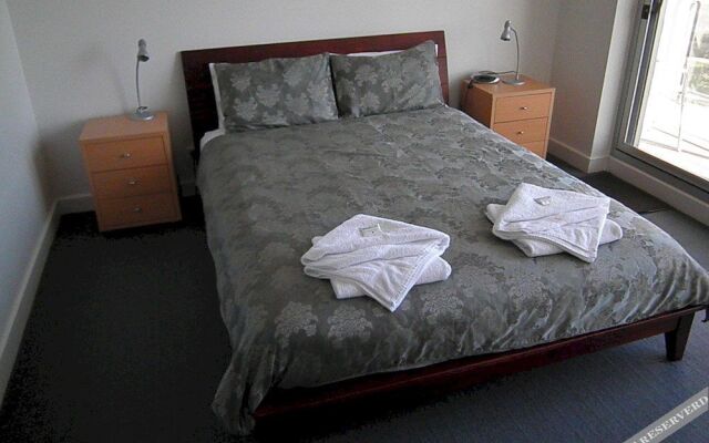 Glenelg Holiday /corporate Accommodation