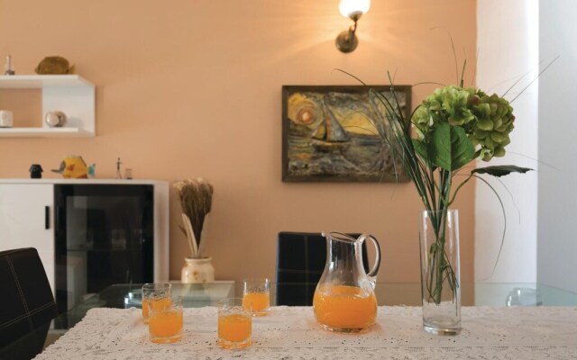 Stunning Home in Ploce With Wifi and 2 Bedrooms