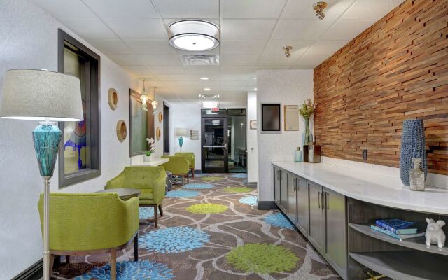 Homewood Suites by Hilton Savannah-North/Airport