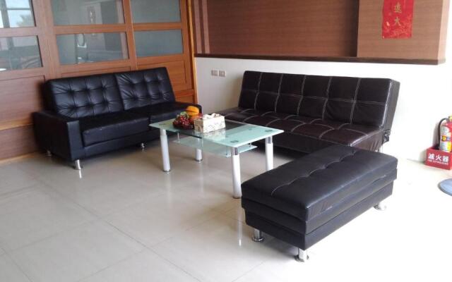 Caitlyn Hostel