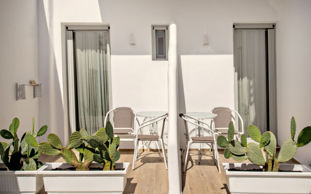 Levantes Luxury Suites I & II