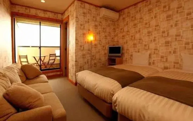 Tsukiyado Luck Hotel