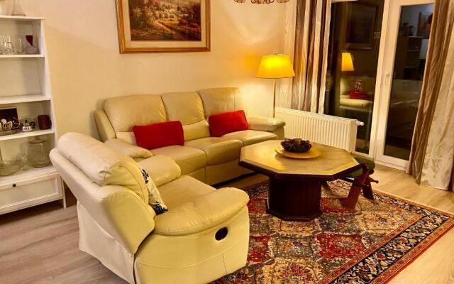 Kurhaus Apartment King Size Bett 180x200