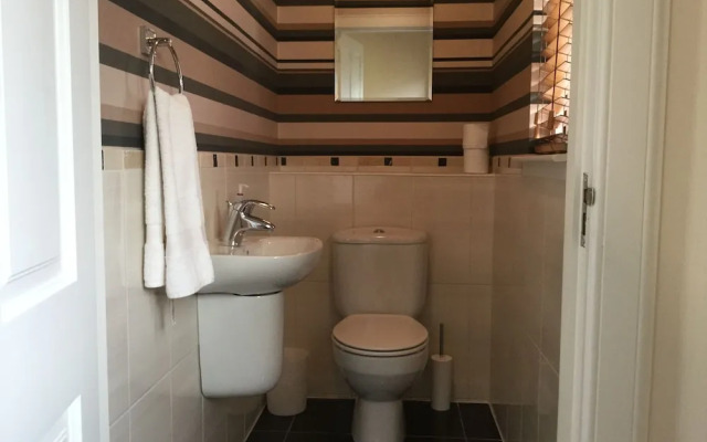 Inverness Apartments - West Heather