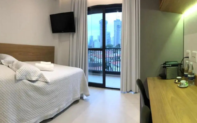 Brooklin Studios I Em frente ao metrô Brooklin