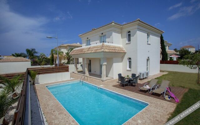 Villa Blue Water