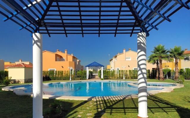 Oliva Nova Golf Apartamentos y Villas