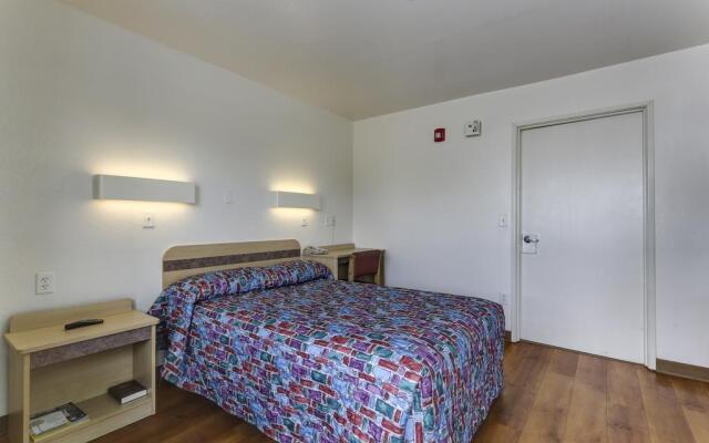 Rodeway Inn and Suites Lake Charles