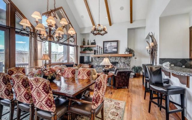 Bachelor Gulch Village