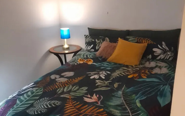 Cosy Private Hideaway Studio Flat With Breakfast