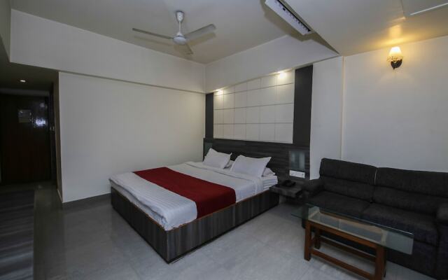 Oyo 10415 Hotel Prestige Princess