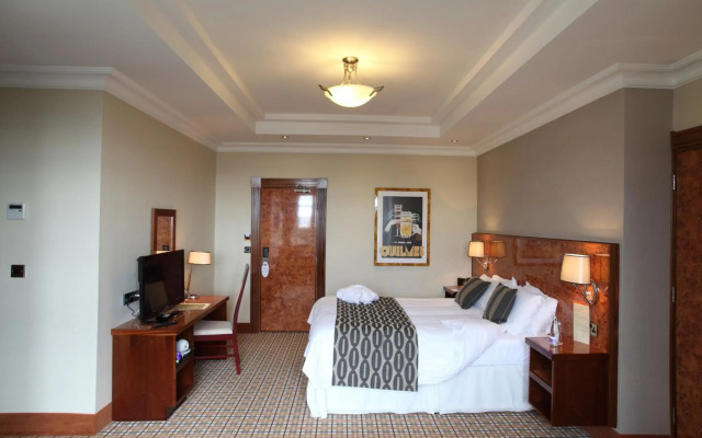 Pier Hotel