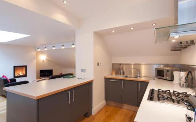 Apartment Thistle Lane
