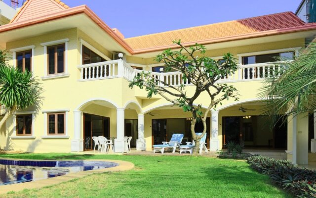 Pattaya Holiday Villas