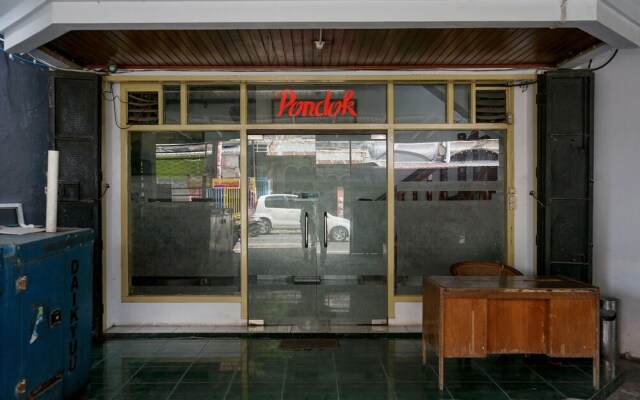 Pondok Mahkota by OYO Rooms