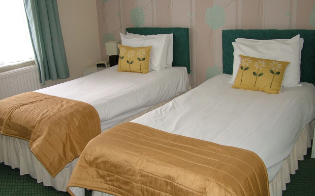 The Dolphin Hotel