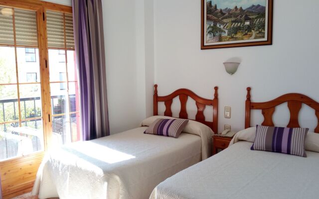 Hostal Rural Montual