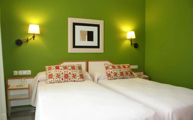 Hostal Paris