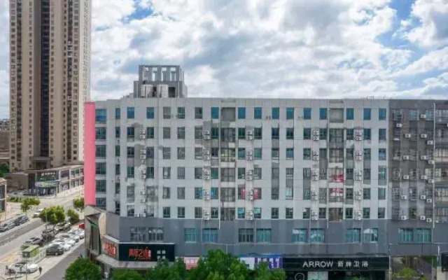 Qingteng Yisu Hotel (Ningbo Luotuo Aiqinhai)