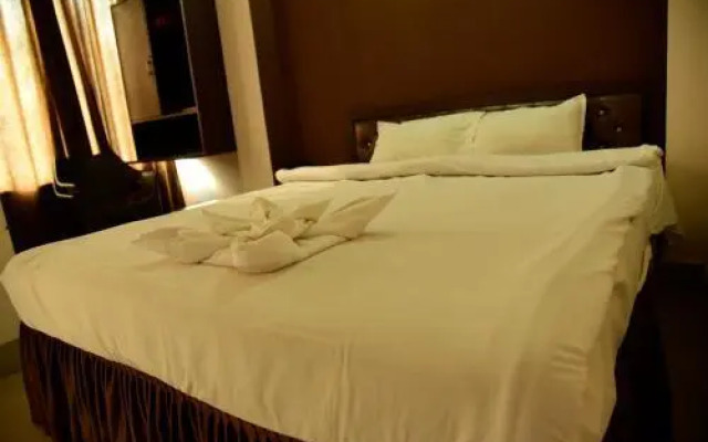 Palacia Inn by OYO Rooms