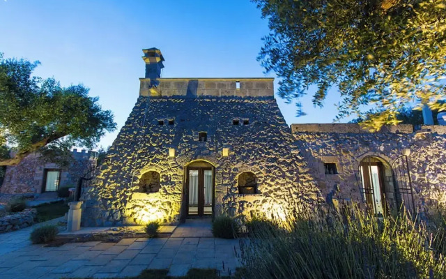 Tenuta Bouganville With Garden And Pool