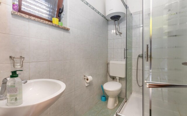 Nice Home in Soline With Wifi and 4 Bedrooms