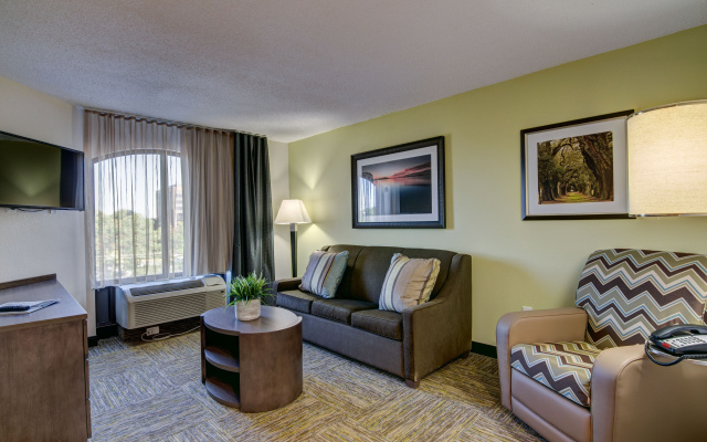 Candlewood Suites Richmond - West Broad by IHG